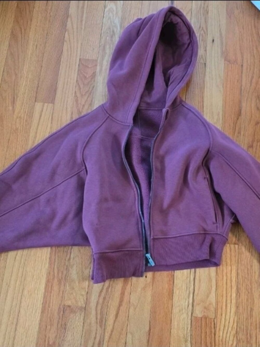 Lululemon Scuba Cropped Full Zip In XL/XXL In Maroon Color